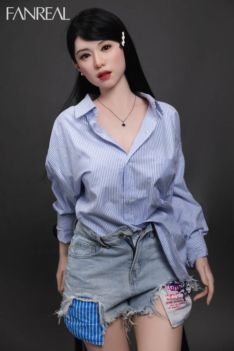 fanreal-155cm-f-cup-silicone-sex-doll-kimmy at rosemarydoll